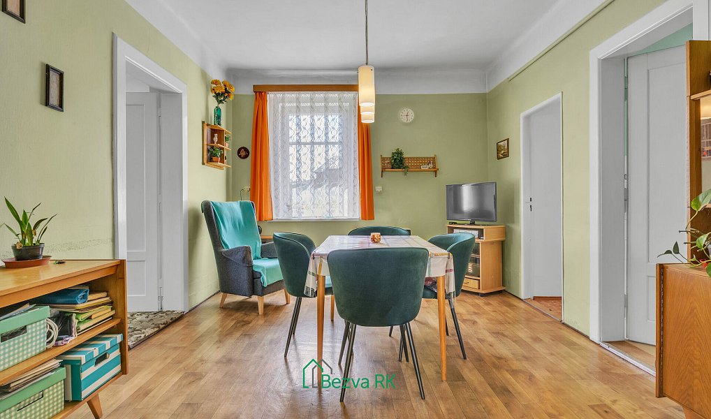 Prodej domu 140 m² s pozemkem 1 042 m², Beroun – náhled fotky 5