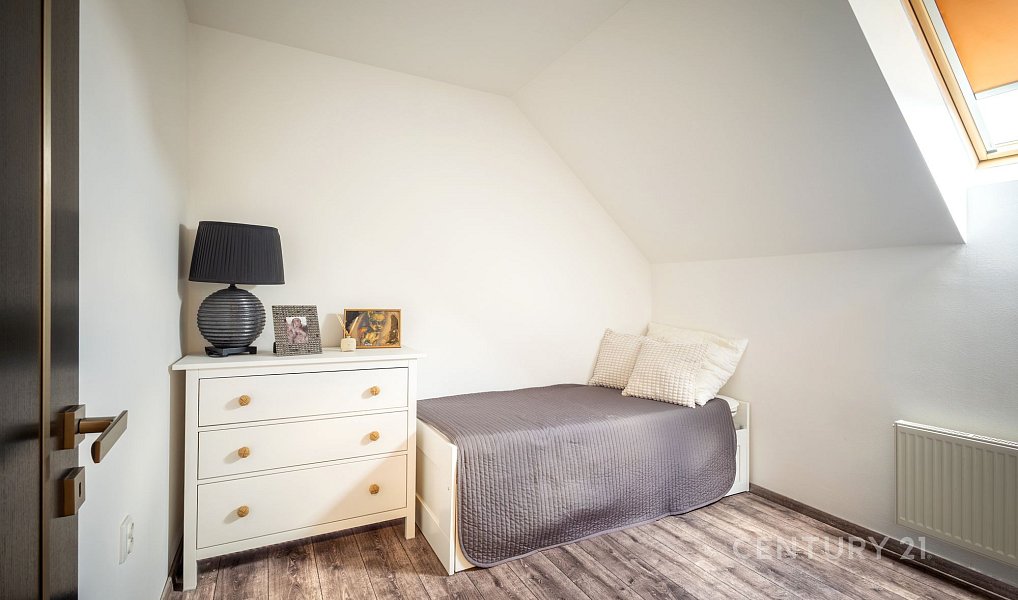 Prodej domu 181 m² s pozemkem 311 m², Kolín – náhled fotky 19