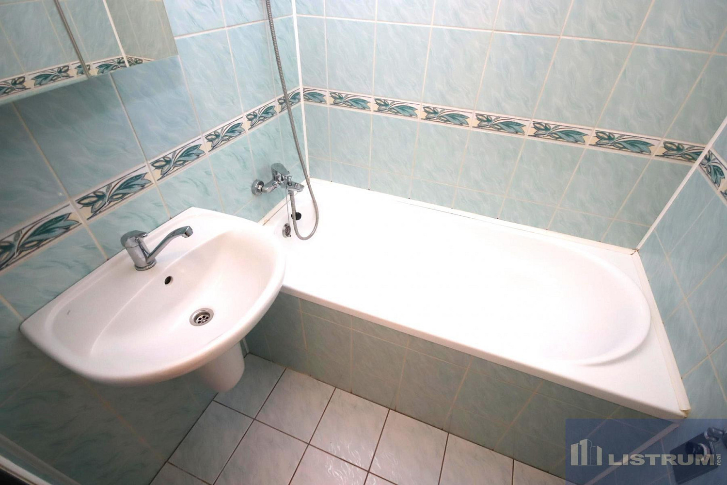 Pronájem bytu 1+1 36 m² – fotografie 4