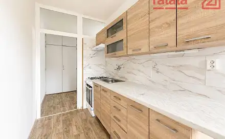 Pronájem bytu 2+1 60 m², Školní pěšina, Chomutov