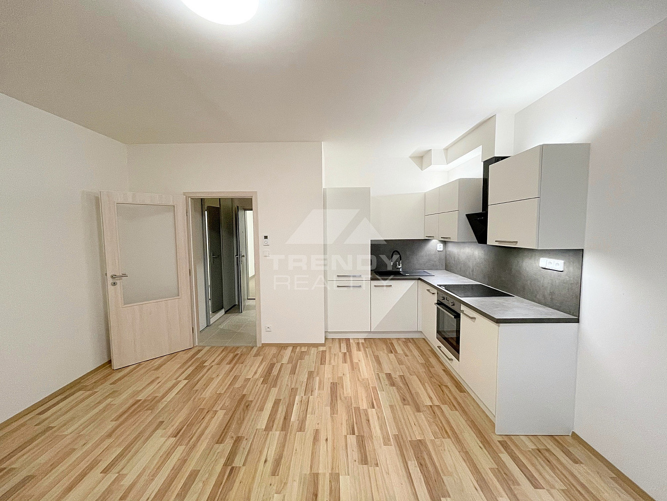 Pronájem bytu 1+kk 29 m²