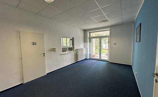 Pronájem kanceláře 373 m², Bendlova, Česká Lípa