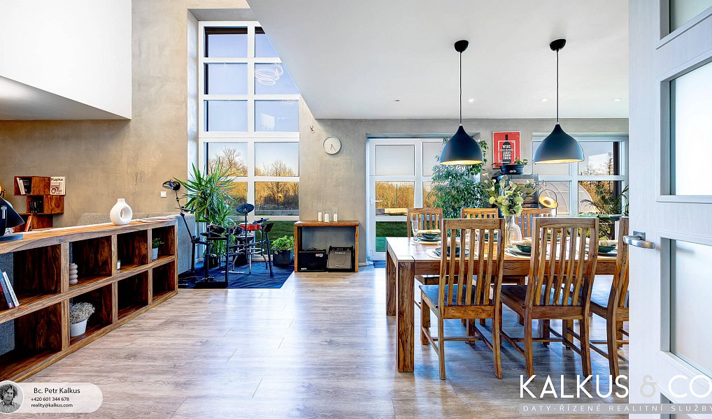Prodej domu 214 m² s pozemkem 1 530 m², Blešno – náhled fotky 4