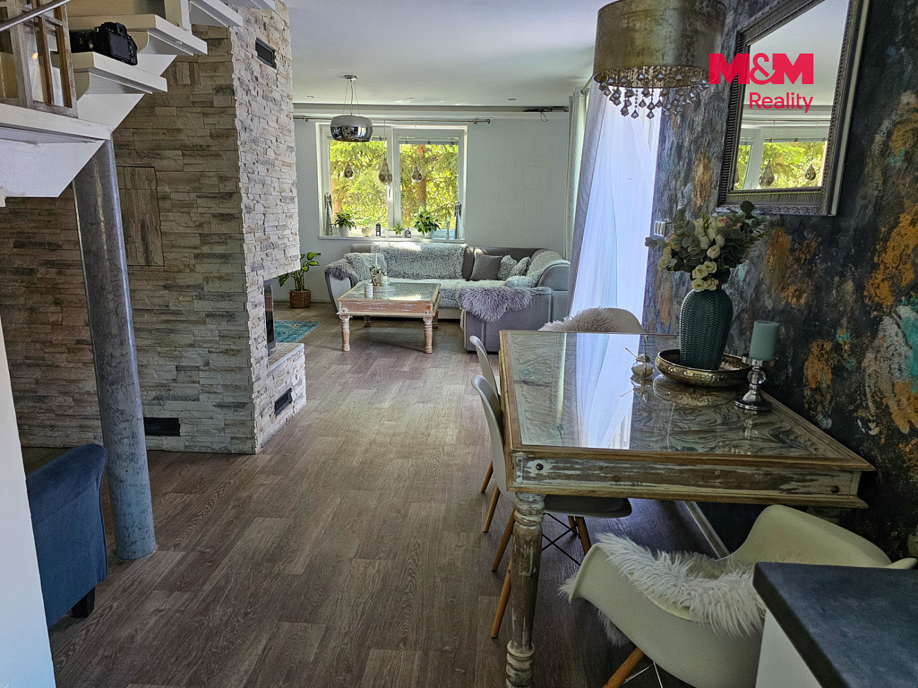Prodej domu 250 m² s pozemkem 1 390 m² – fotografie 2