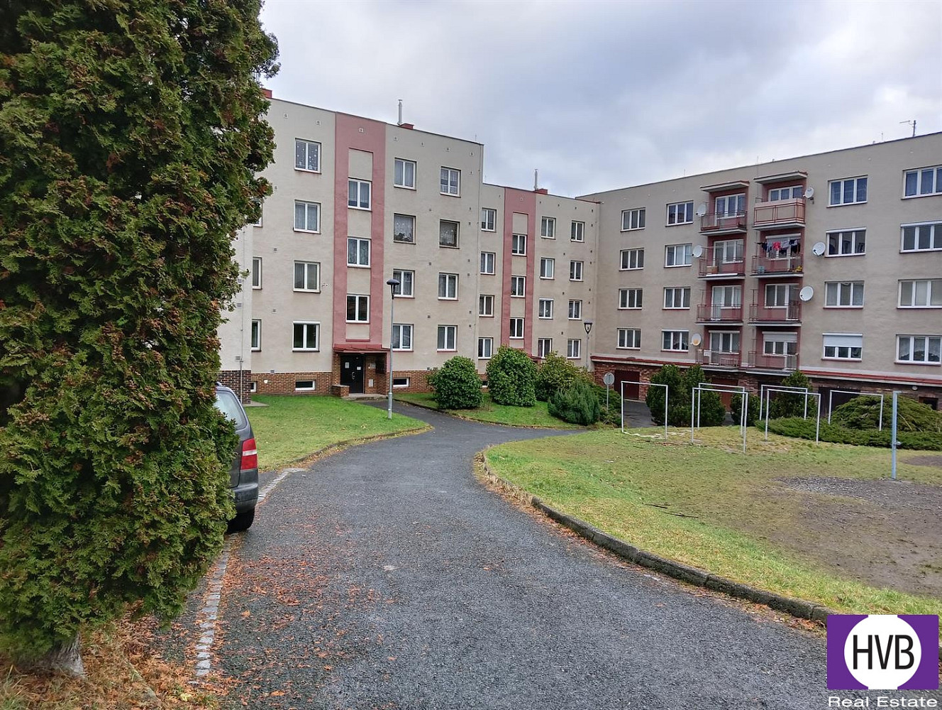 Pronájem bytu 3+1 77 m² – fotografie 2