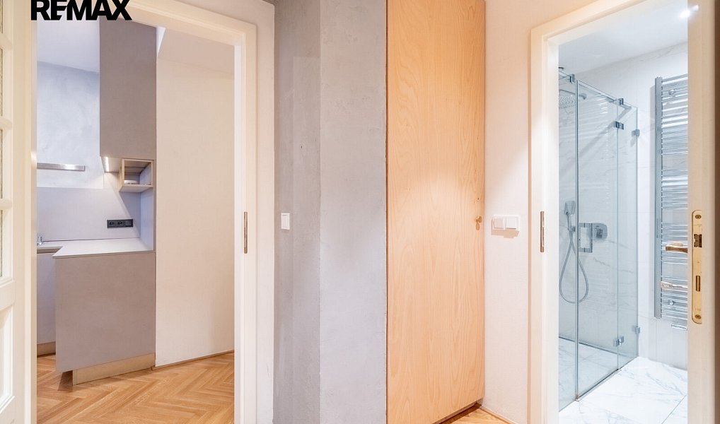 Pronájem bytu 1+kk 25 m², Praha – náhled fotky 10