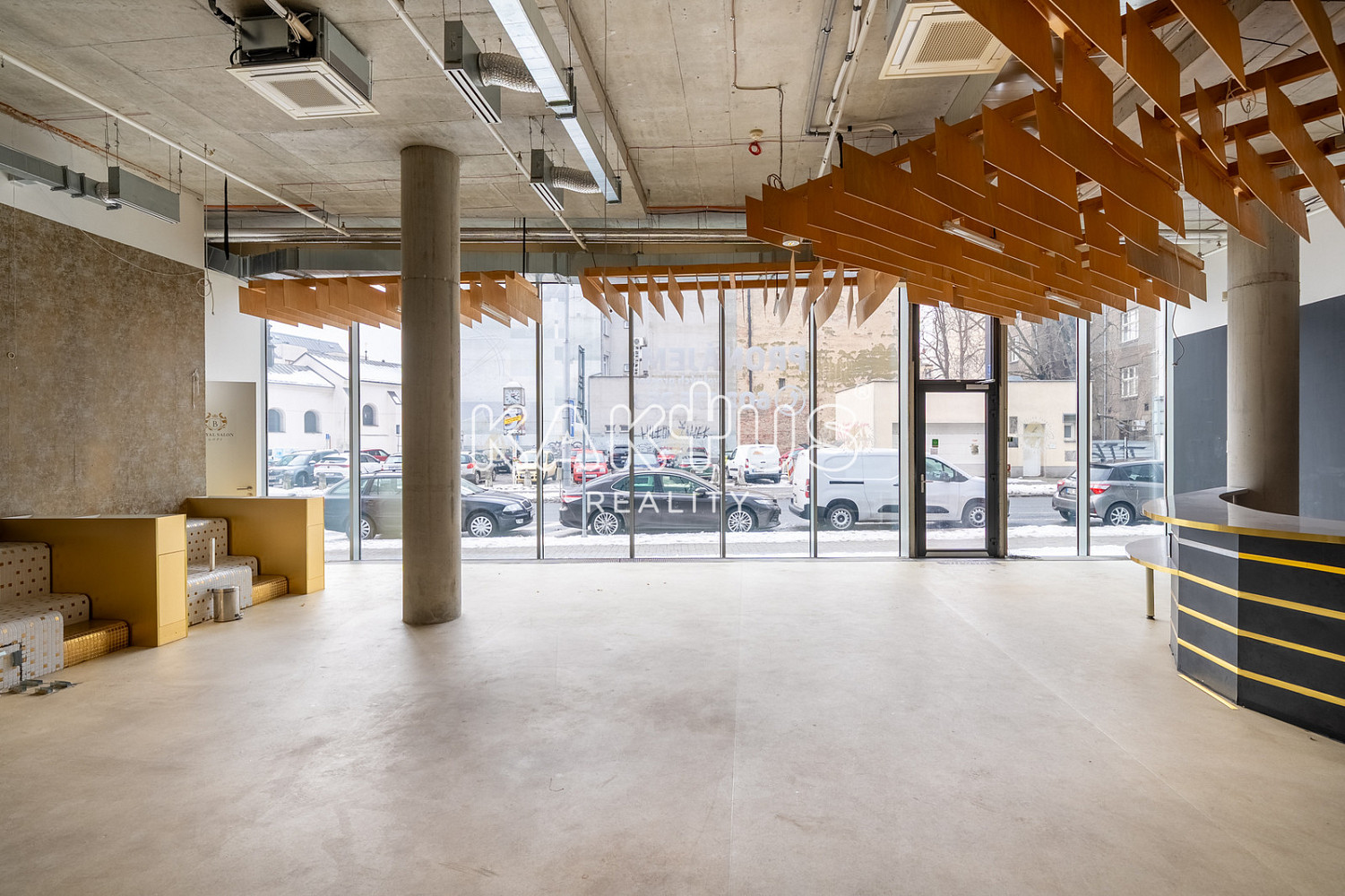 Pronájem obchodních prostor 375 m² — photo 4