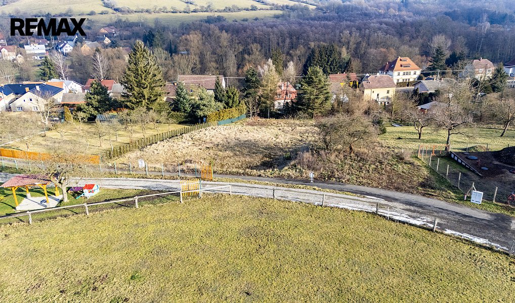 Prodej stavebního pozemku 2 413 m², Horní Police – náhled fotky 32