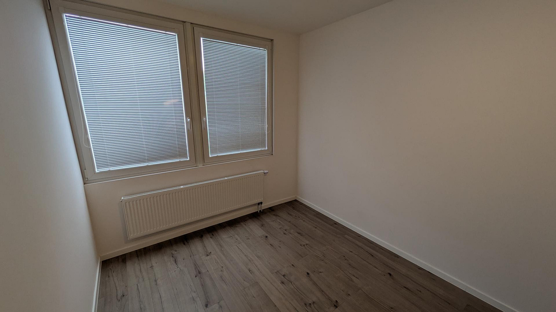 Pronájem bytu 2+kk 39 m² – fotografie 4