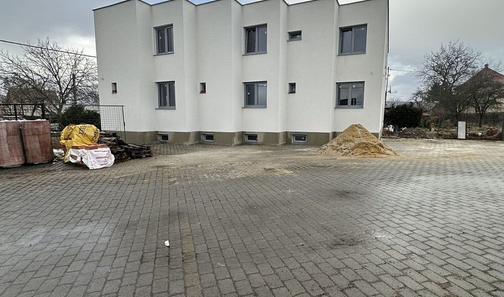Prodej nájemního domu, činžáku 700 m², Cheb – náhled fotky 5