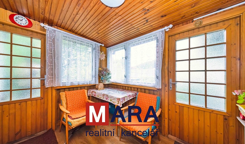 Prodej domu 137 m² s pozemkem 965 m², Stražisko – náhled fotky 14