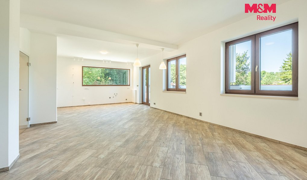 Prodej domu 198 m² s pozemkem 1 543 m², Hradečno – náhled fotky 5