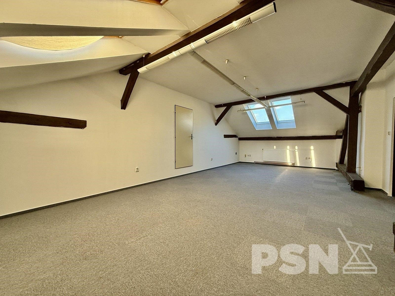 Pronájem kanceláře 67 m²