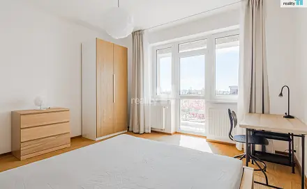 Pronájem bytu 5+kk 17 m², U krbu, Praha 10 - Strašnice
