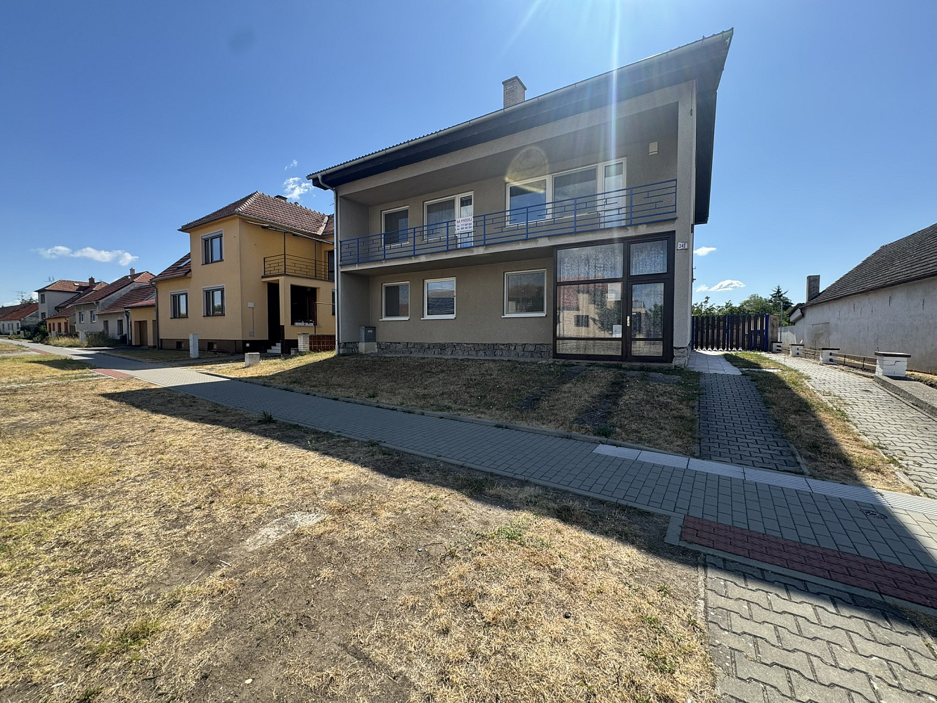 Prodej domu 214 m² s pozemkem 1 328 m² – fotografie 2