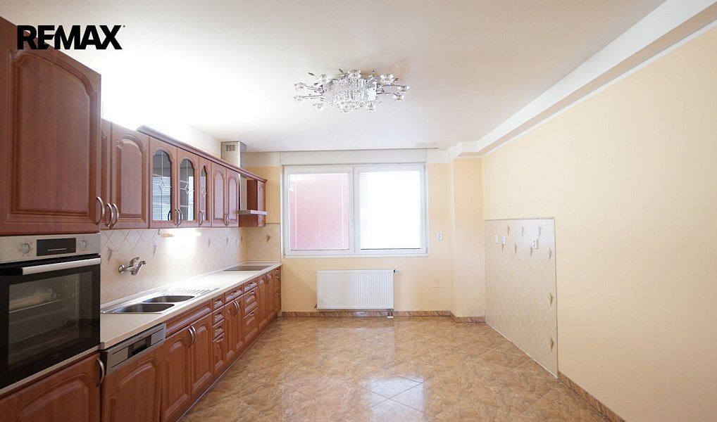 Pronájem kanceláře 407 m², Praha – náhled fotky 12