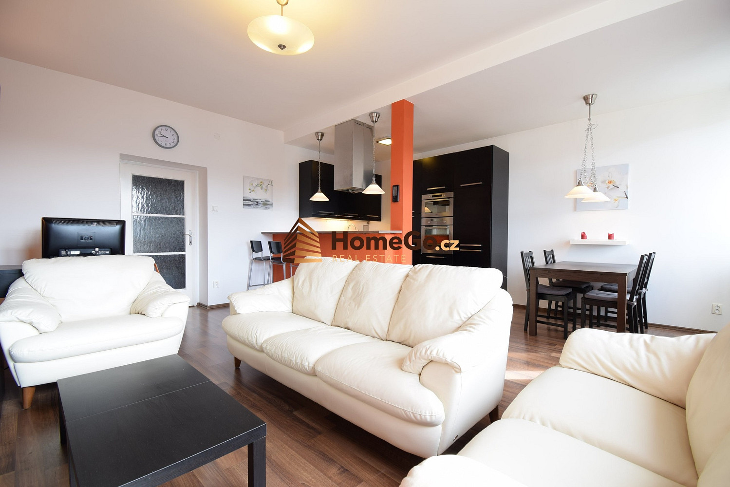 Pronájem bytu 2+kk 79 m² – fotografie 3