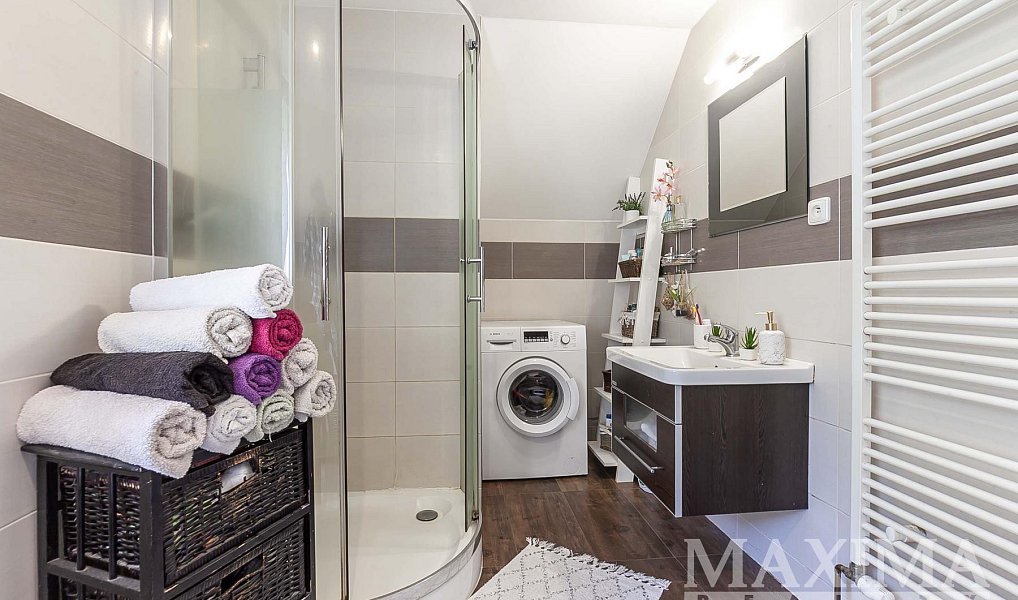 Prodej domu 320 m² s pozemkem 1 557 m², Nová Ves – náhled fotky 9