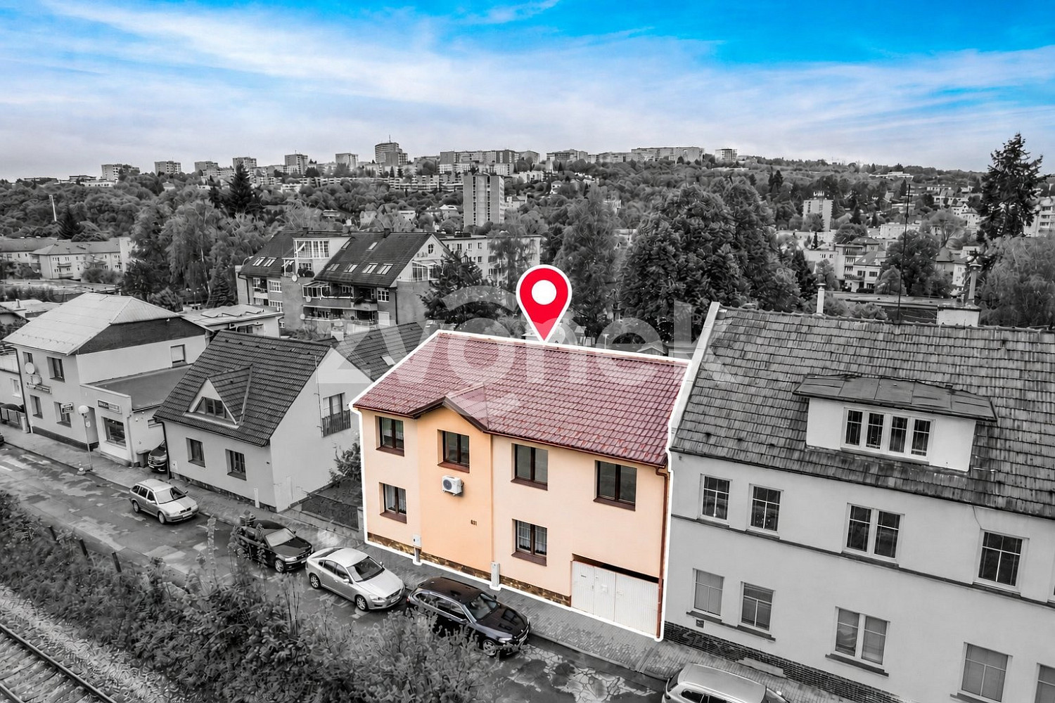 Prodej kanceláře 216 m² – fotografie 2