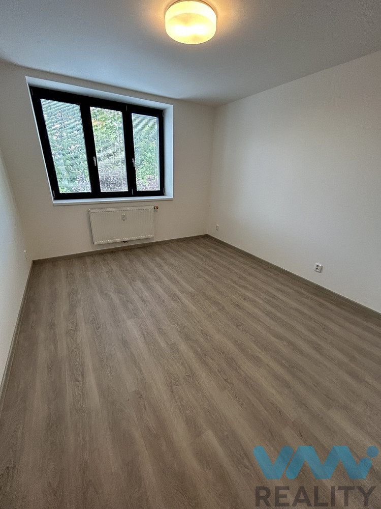 Pronájem bytu 2+kk 47 m² – pohled 6