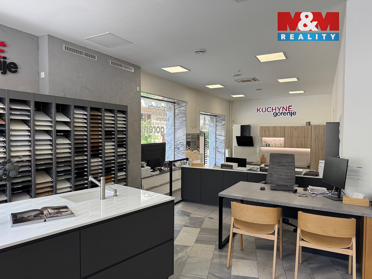 Pronájem obchodních prostor 108 m² — photo 3
