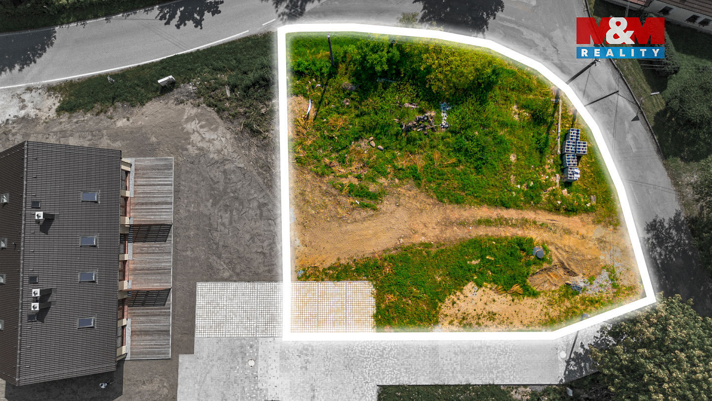 Prodej stavebního pozemku 800 m² – fotografie 2