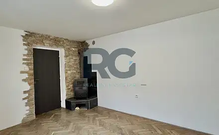 Pronájem bytu 2+1 65 m², Benešov nad Černou, okres Český Krumlov