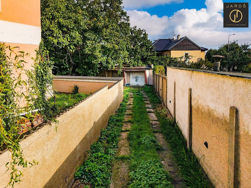 Prodej stavebního pozemku 328 m² – fotografie 4