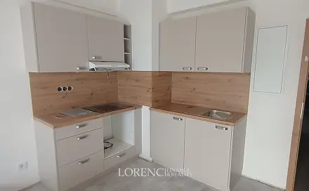 Pronájem bytu 2+kk 31 m², náměstí Míru, Veselí nad Moravou, okres Hodonín