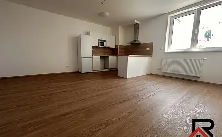 Pronájem bytu 1+kk 32 m², Maxima Gorkého, Třebíč - Nové Dvory