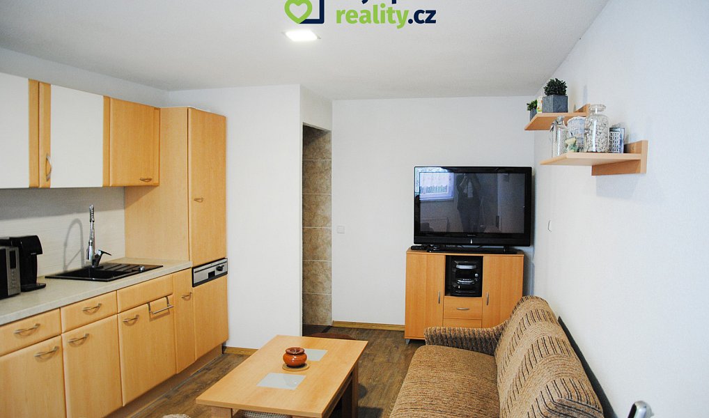 Prodej domu 450 m² s pozemkem 1 561 m², Březová – náhled fotky 9
