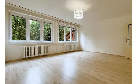 Pronájem bytu 3+1 90 m², Přemyšlenská, Praha 8 - Kobylisy
