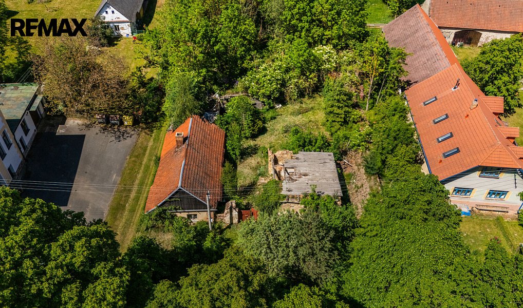 Prodej stavebního pozemku 1 677 m², Chýstovice – náhled fotky 3