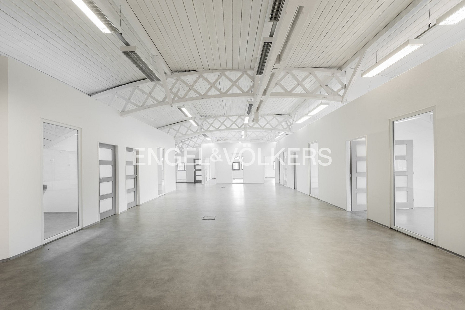 Pronájem kanceláře 849 m² – fotografie 4