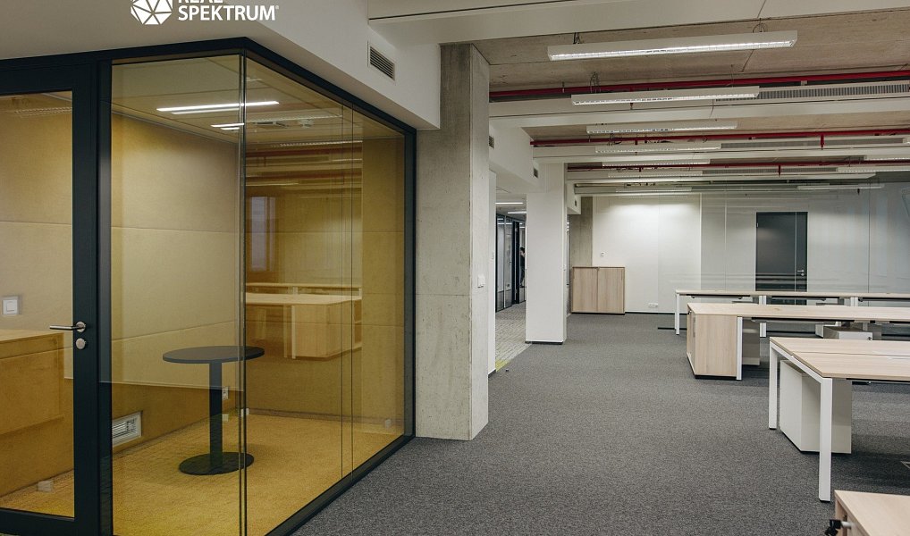 Pronájem kanceláře 374 m², Brno – fotka 1 z 18