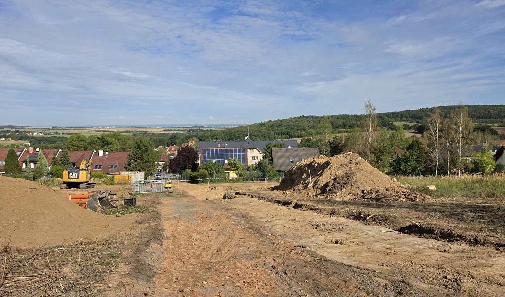 Prodej stavebního pozemku 1 283 m², Štěnovice – náhled fotky 21