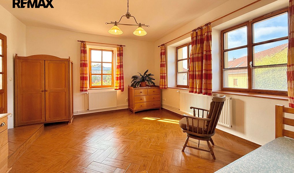 Pronájem bytu 3+1 85 m², Praha – náhled fotky 3