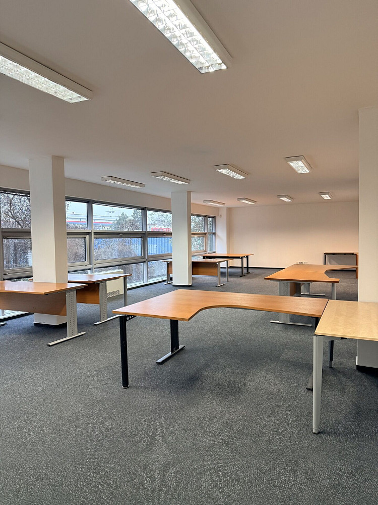 Pronájem kanceláře 97 m²