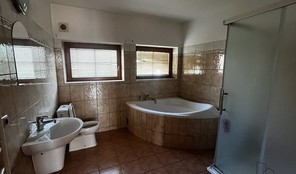 Prodej domu 160 m² s pozemkem 4 055 m², Podhradní Lhota – náhled fotky 15