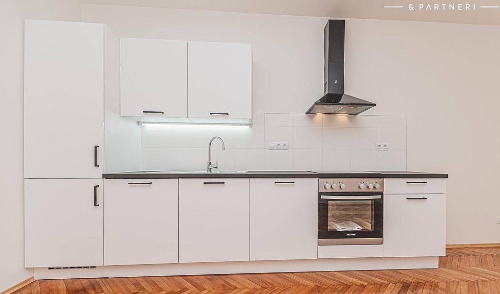 Pronájem bytu 2+kk 46 m², Hradec Králové – náhled fotky 4