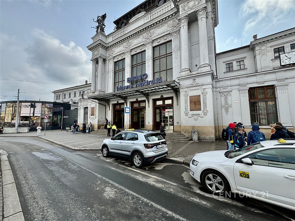 Pronájem obchodních prostor 30 m²