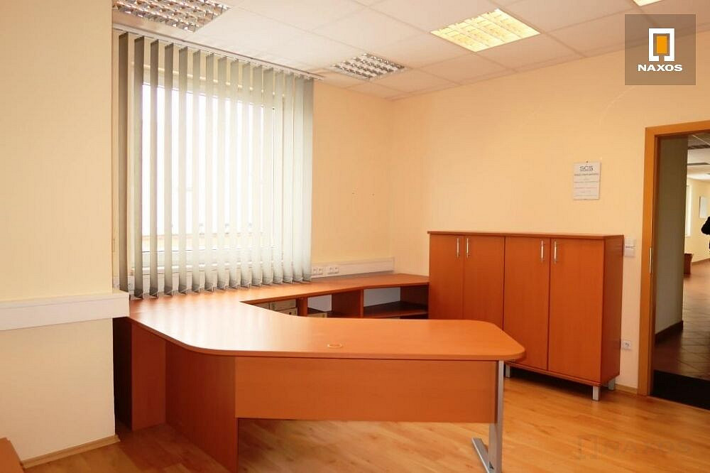 Pronájem kanceláře 45 m² – fotografie 2