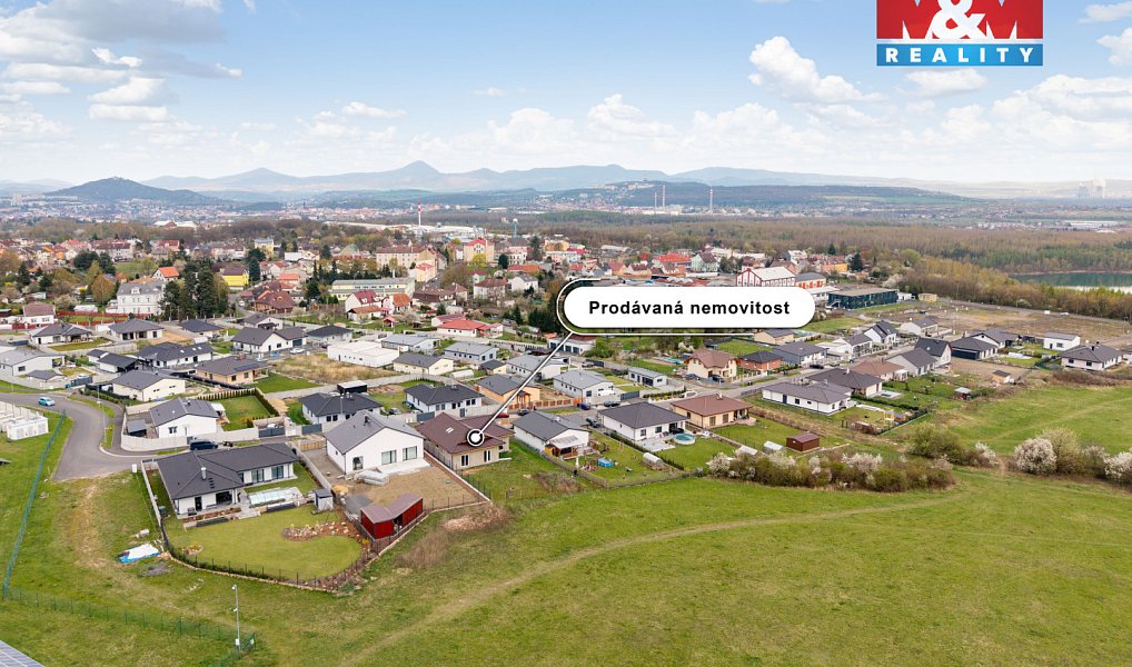 Prodej domu 235 m² s pozemkem 932 m², Dubí – náhled fotky 12