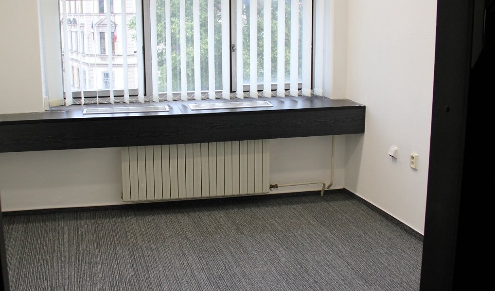 Pronájem kanceláře 13 m², Chrudim – náhled fotky 2