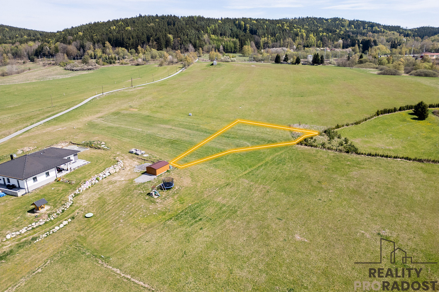 Prodej stavebního pozemku 1 522 m² – fotografie 4