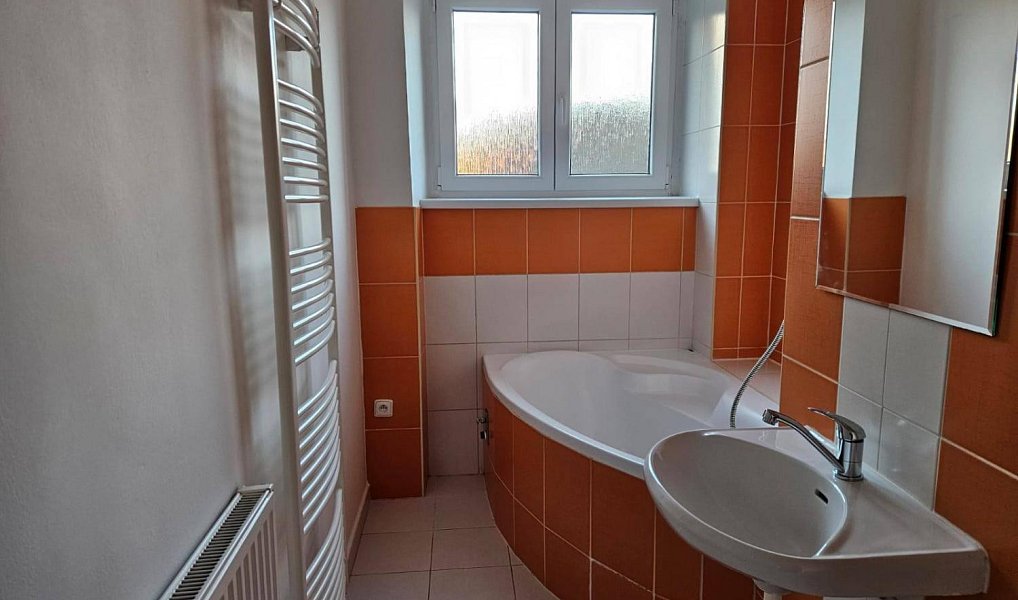 Pronájem bytu 2+kk 59 m², Hodonín – náhled fotky 4