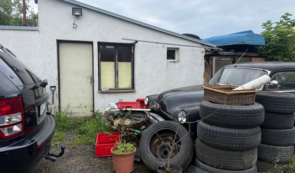 Prodej domu 250 m² s pozemkem 1 509 m², Králův Dvůr – náhled fotky 4