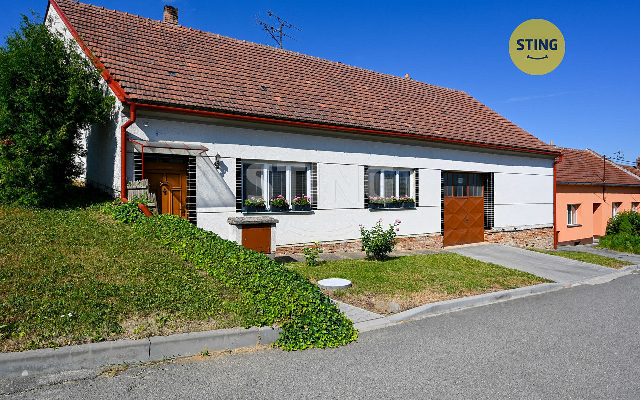 Prodej domu 158 m² s pozemkem 1 598 m²