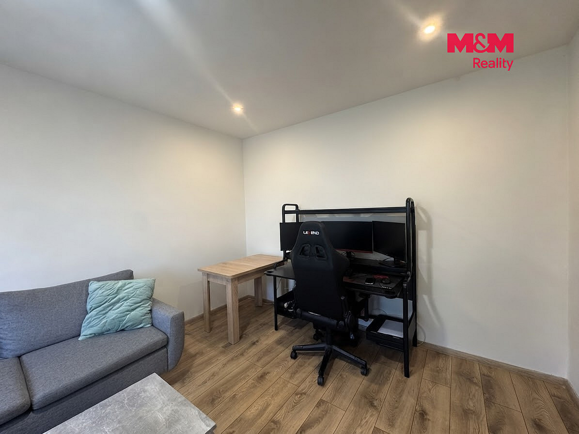 Pronájem bytu 2+1 54 m² – fotografie 3