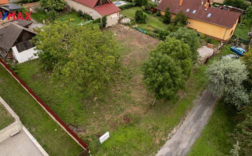 Prodej stavebního pozemku 825 m², Hradčany, okres Nymburk